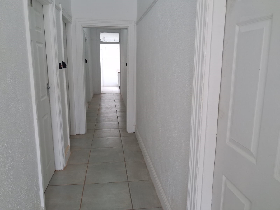 To Let 1 Bedroom Property for Rent in Quigney Eastern Cape